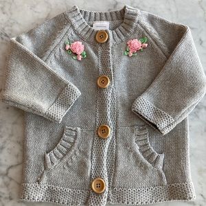 New w/o tags Little Baby Girl sweater 🌸